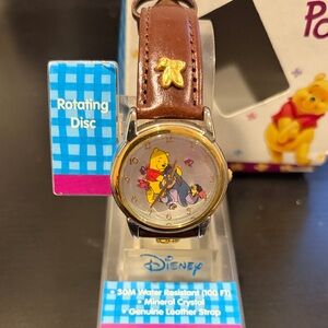 Disney Winnie the Pooh Watch with Brown Leather Strap (NEW)